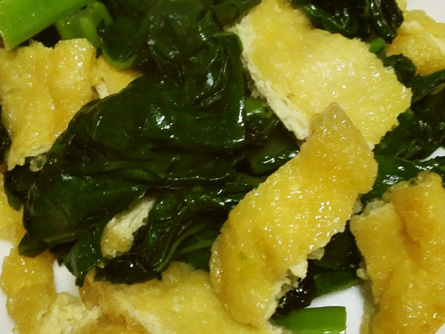 簡単 生の高菜の葉っぱと油揚げの炒め物 レシピ 作り方 By 店長マリオ クックパッド