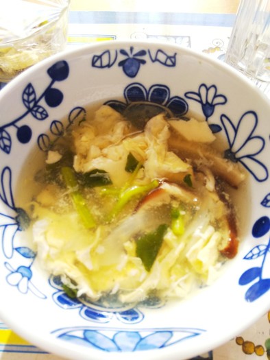 クレソンの中華スープの写真