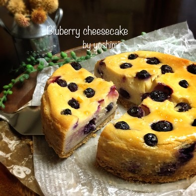 ブルーベリーのチーズケーキ。の写真