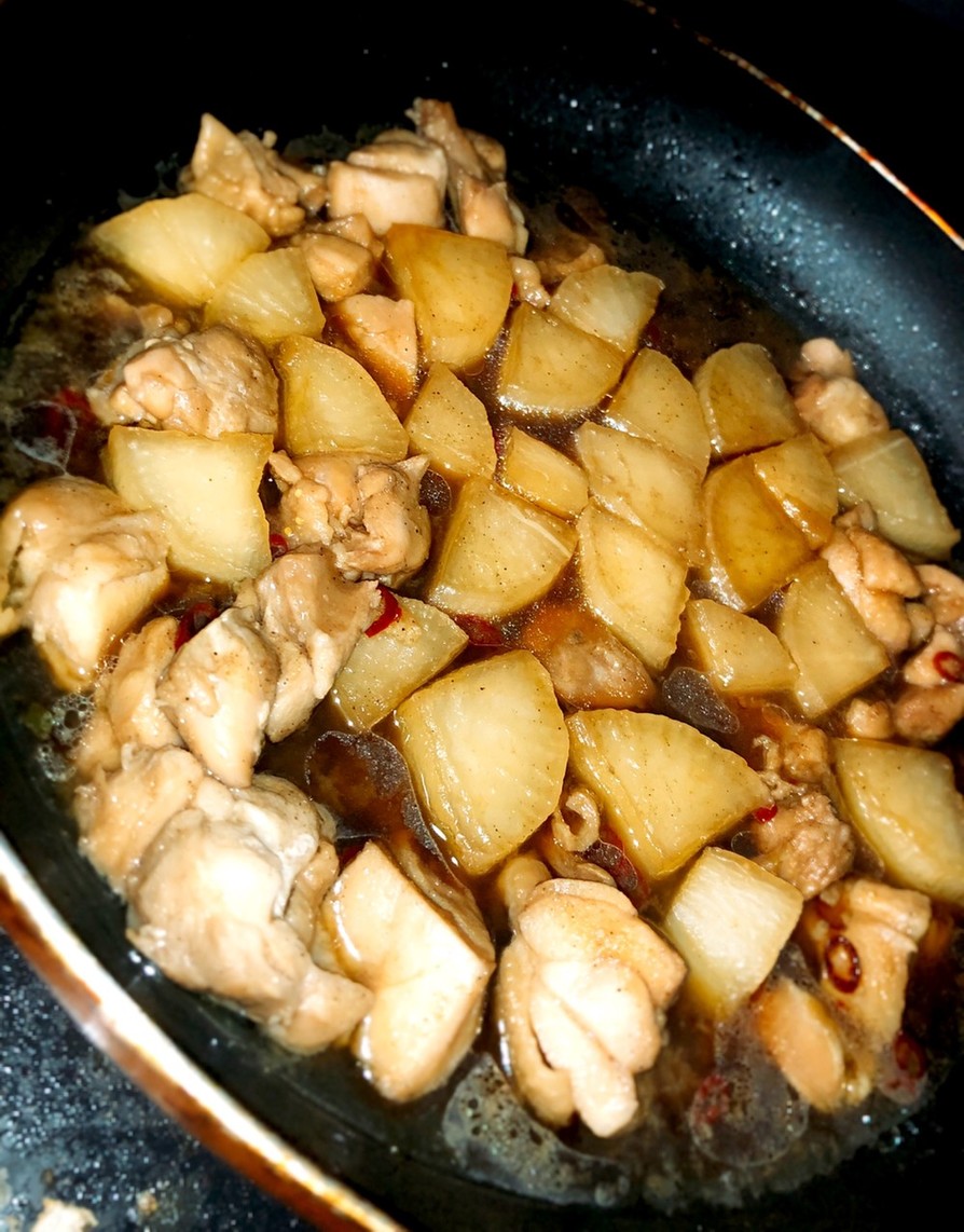 大根と鶏むね肉の甘辛煮の画像