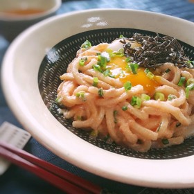 塩昆布が決め手!明太マヨレモン釜玉うどん