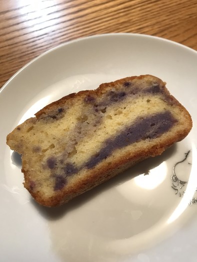 紫芋のマーブルパウンドケーキの写真