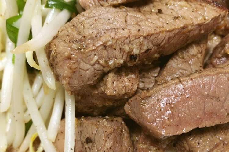 にんにくがっつりレアステーキ レシピ 作り方 By ぴょんちー クックパッド 簡単おいしいみんなのレシピが352万品