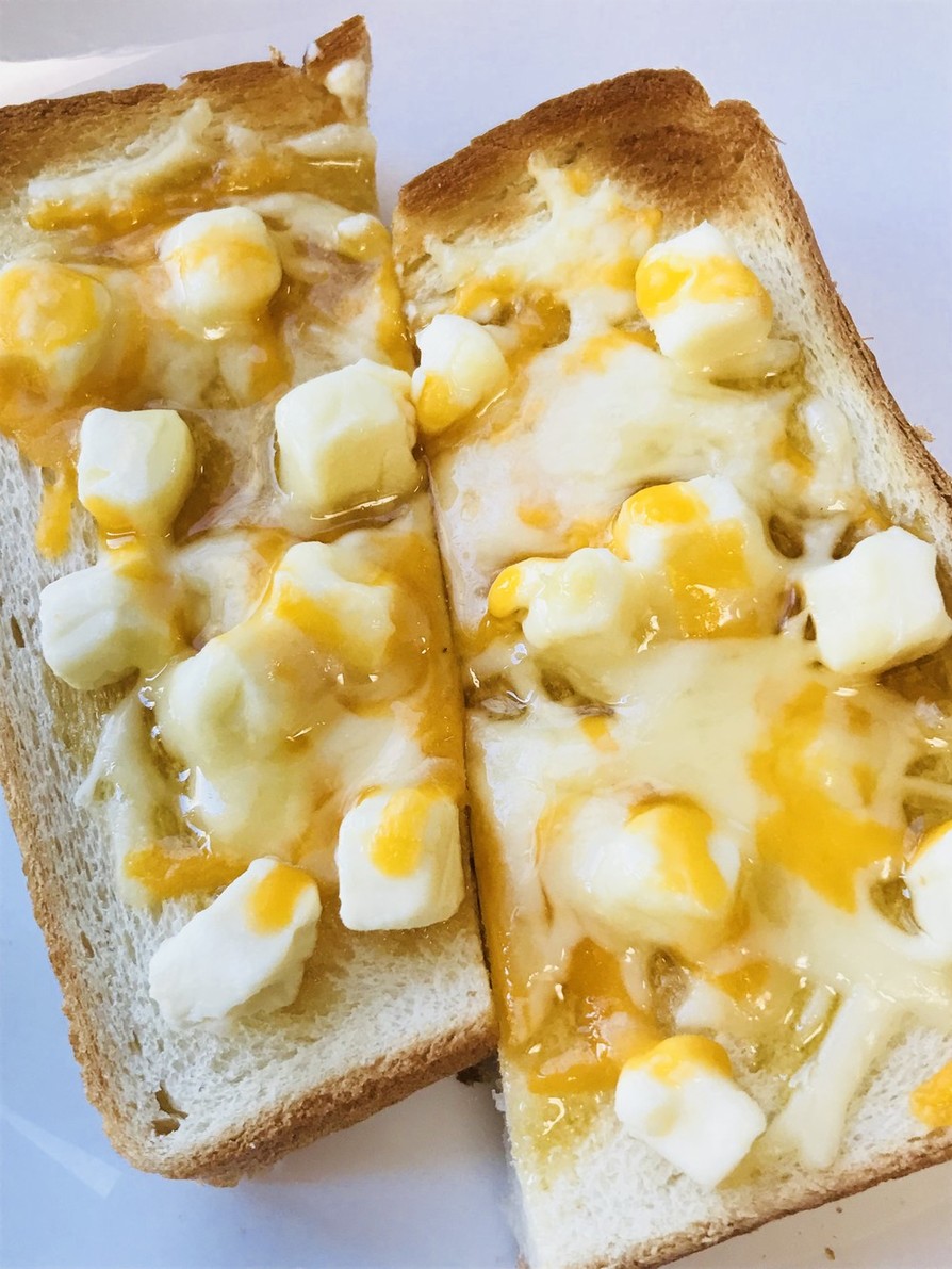 クリーム＆とろけるチーズのはち蜜トーストの画像