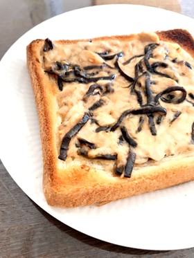 ふじっ子煮のツナマヨトースト