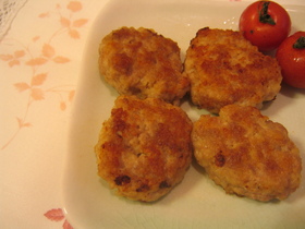 弁当に♥♡材料3つのチビハンバーグ