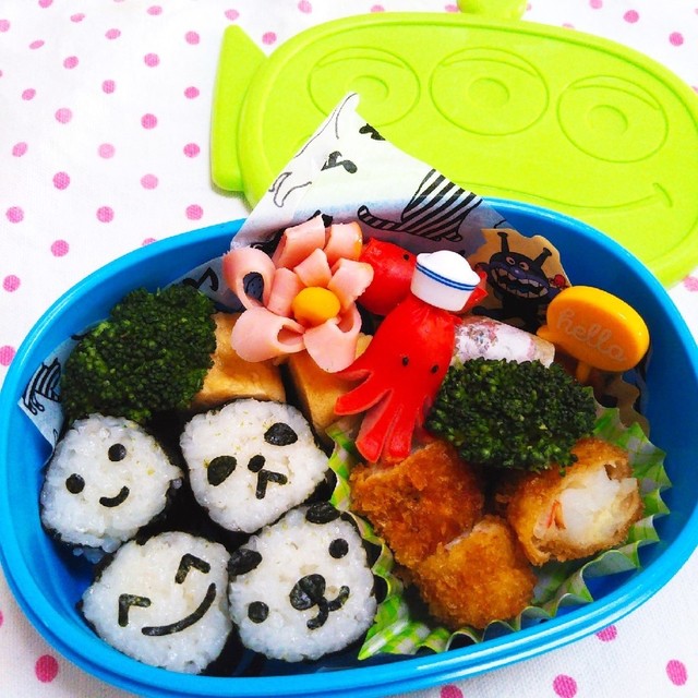 幼児のお弁当に 簡単のり巻きおにぎり レシピ 作り方 By ひぃらぃ クックパッド 簡単おいしいみんなのレシピが354万品 幼児のお弁当に 簡単のり巻きおにぎり レシピ 作り方 By ひぃらぃ クックパッド 簡単おいしいみんなのレシピが354万品