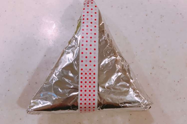 容器使用で 失敗しない コンビニおにぎり レシピ 作り方 By クックまいななパパ クックパッド 簡単おいしいみんなのレシピが362万品