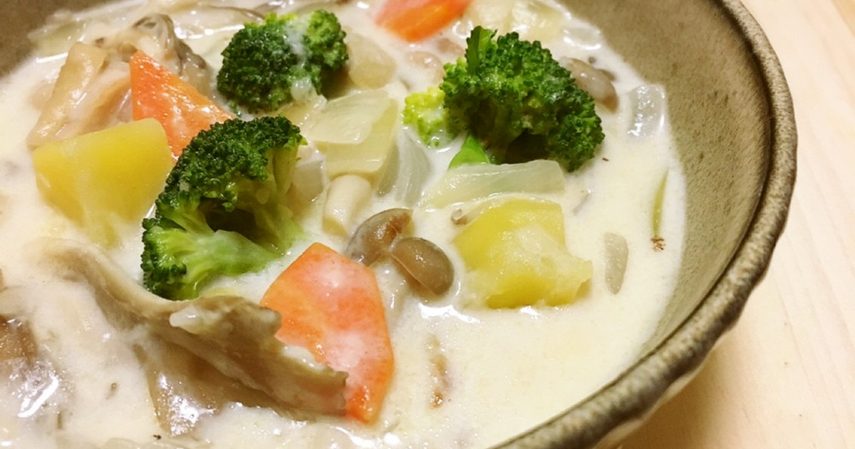 ルーなし 鶏肉ときのこのクリームシチュー レシピ 作り方 By 元料理人の時短レシピ クックパッド