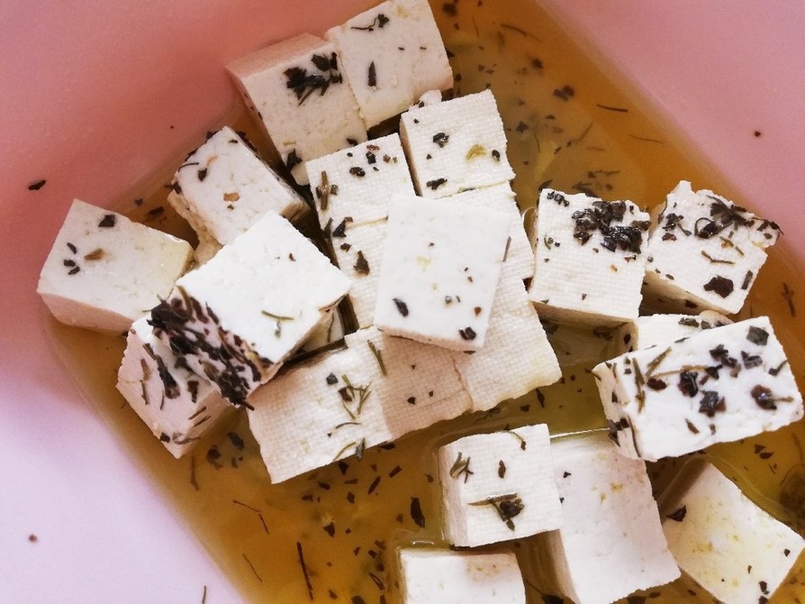 お豆腐のフェタチーズ風の画像