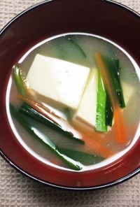 低糖質☆風邪予防☆ニラと豆腐のお味噌汁