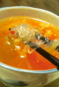 キムチと生姜の酸辣湯風春雨スープ