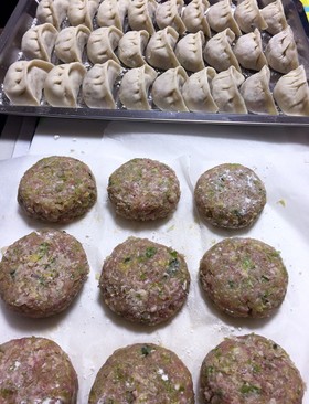 手作り皮ならでは♡餃子の包み方