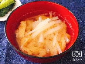 本だしで簡単!基本の大根と油揚げの味噌汁
