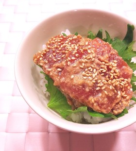 すり胡麻で☆簡単♡鮪の漬け丼☆