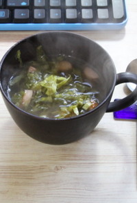 ザワークラウトとソーセージの簡単スープ