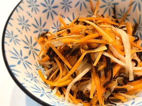 大根と人参で*昆布風味の簡単即席漬け