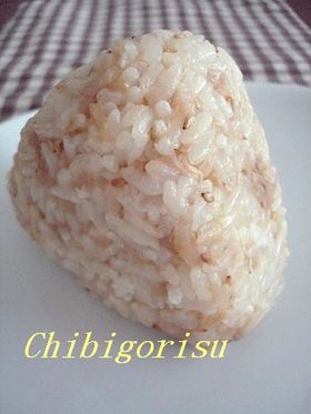 ツナゴマしょう油の✿おにぎり