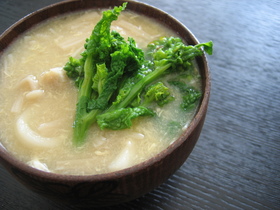 汁まで完食♪えのき卵うどん