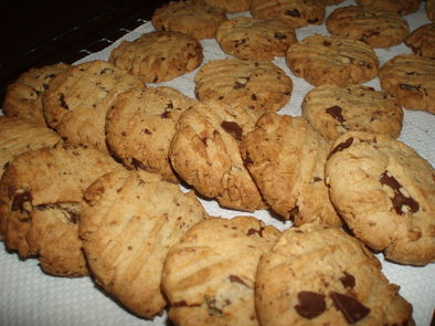 チョコチップピーナッツバタークッキーの写真
