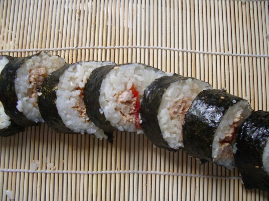 照り焼きチキンロール寿司の画像