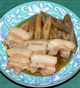 圧力鍋で、豚バラ肉とゴボウの甘辛煮
