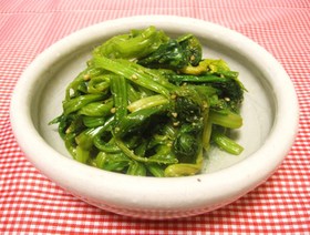 緑の副菜♡ほうれん草の胡麻和え