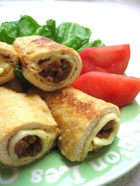 肉味噌とチーズの油揚げロール