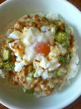 簡単☆美味♪納豆オクラ丼