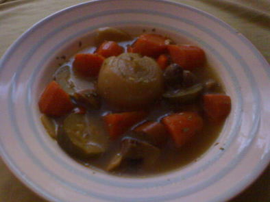 簡単！美味しい！玉ねぎ丸ごと野菜スープの写真