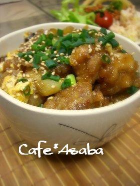 翌日でもおいしいね♪から揚げ丼♪