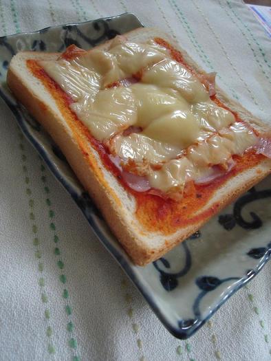 キムチーズ☆ピザトーストの写真