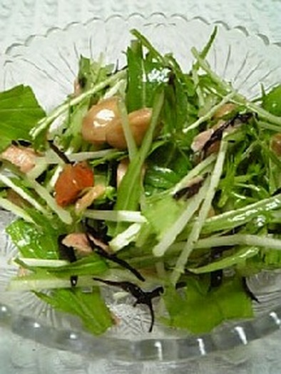 水菜と大豆とひじきのサラダの写真