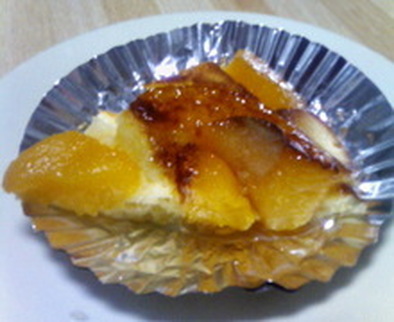 黄桃のアップサイドダウンケーキの写真