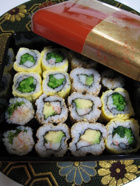 お花見弁当☆巻き寿司3種♪
