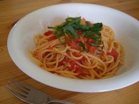 シンプル✿トマトのパスタ