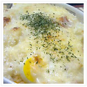 うずら卵とベーコンのドリア