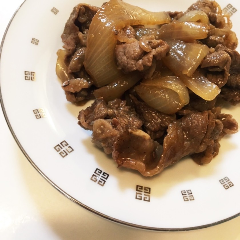 簡単＊牛肉と玉ねぎの焼肉たれ炒め＊ by ＊Riie＊ 【クックパッド】 簡単おいしいみんなのレシピが358万品