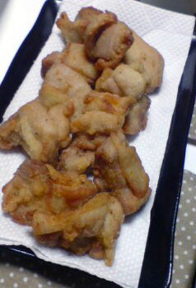 鶏の旨みを生かす、鶏のから揚げ(塩味)