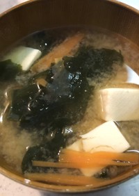基本の味噌汁(おもてなし和食土鍋使用)