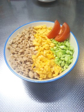 お手軽鳥そぼろ丼