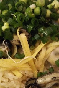 簡単ふっくらモッチリ土鍋牡蠣炊込ご飯
