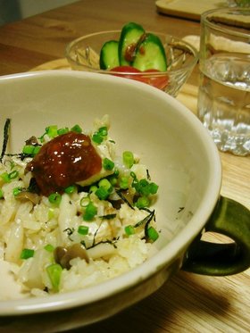 れんこんとしめじの炊き込み味噌ごはん