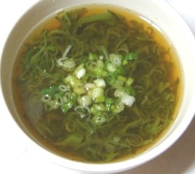 お酒のしめ♪めかぶの吸い物 柚子胡椒風味