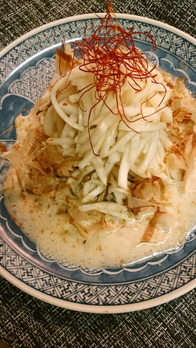 大根皮とカブ皮のサラダ