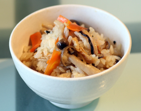 冷ご飯が奇跡の復活!混ぜご飯