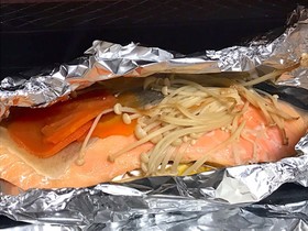 簡単!入れるだけ!鮭のホイル焼き♡