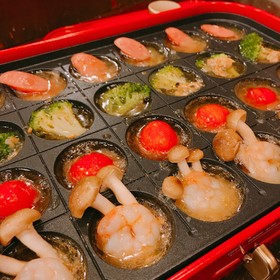 たこ焼き器とパスタソースで簡単アヒージョ