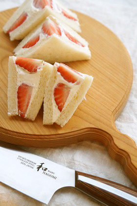いちごのフルーツサンド