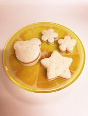❁いちごチョコレートとチーズのサンド❁の写真